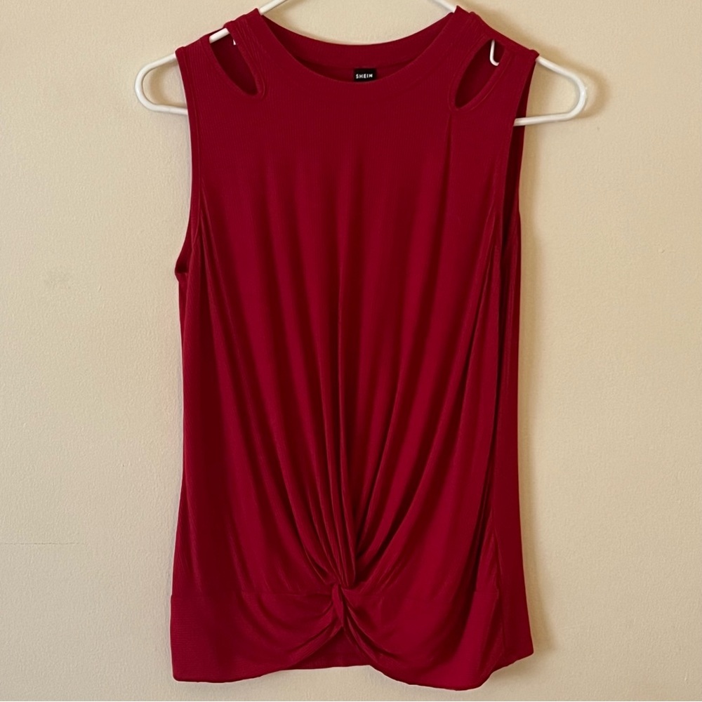 NWOT SHEIN Red Cut Out Twist Hem Tank Women’s size L